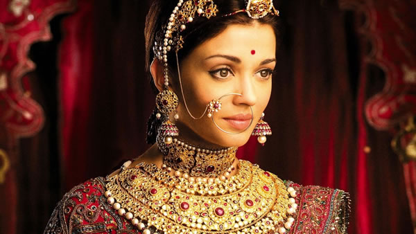 Aishwarya-Rai-in-Jodhaa-Akbar